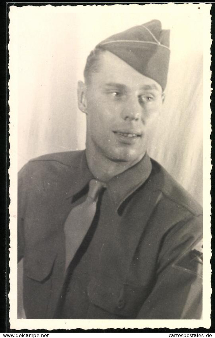 Fotografie Portrait Soldat Der US-Army In Uniform Mit Schiffchen  - War, Military