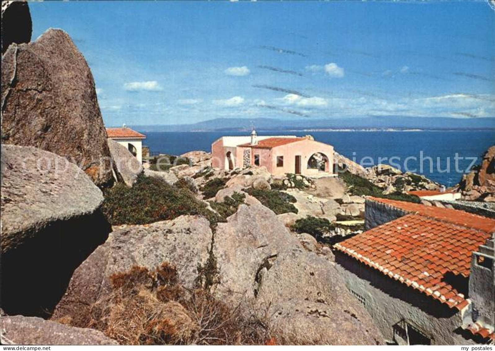 72512714 Santa Teresa Gallura Guardia Del Corsaro Sullo Sfondo La Corsica Santa  - Autres & Non Classés