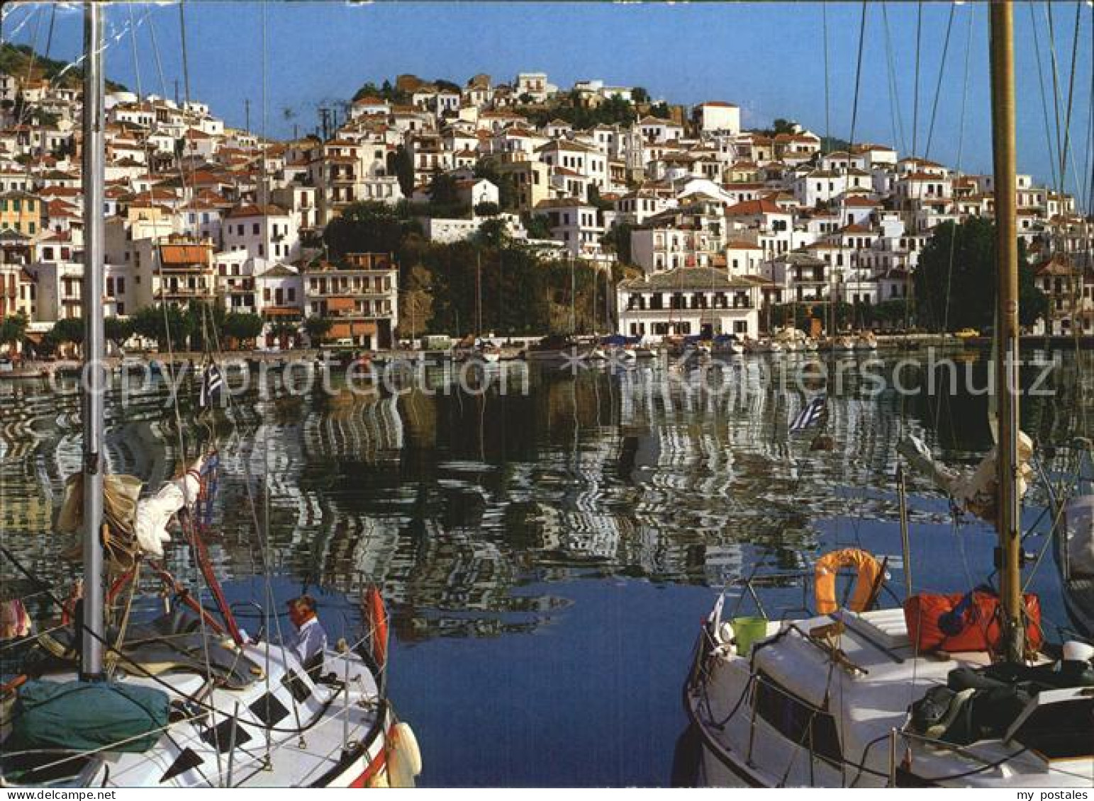 72512454 Skopelos Hafenpartie Skopelos - Grèce
