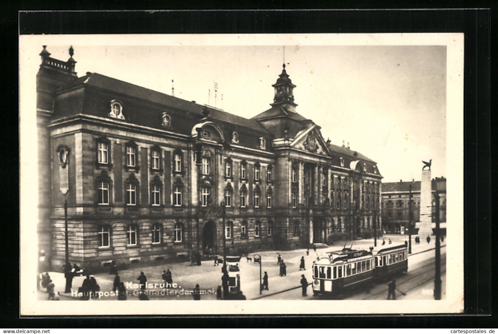 AK Karlsruhe, Hauptpost Mit Strassenbahn  - Tramways