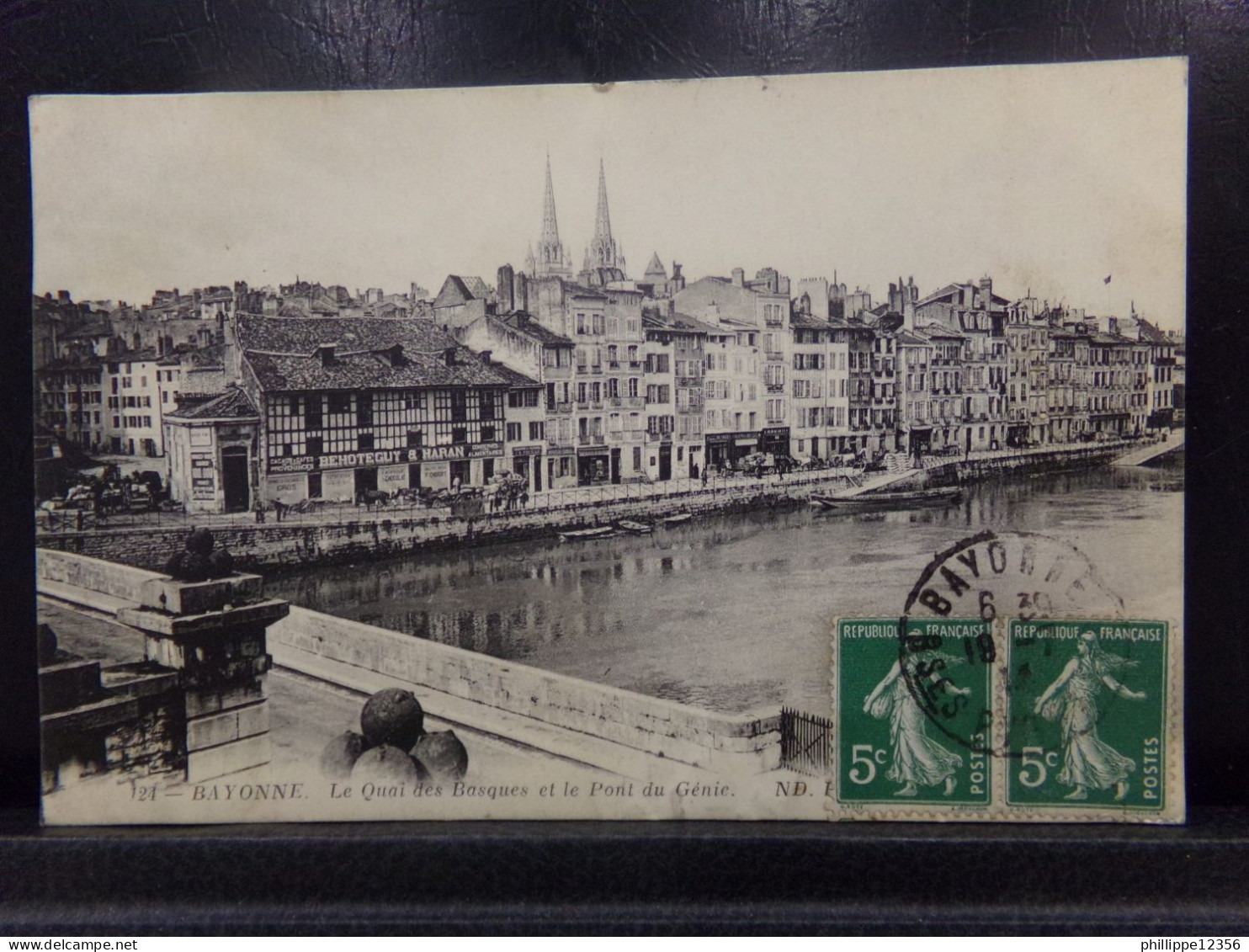 64257 . BAYONNE . LE QUAIS DES BASQUES ET LE PONT DU GENIE . ND  . OBLITEREE 1914 - Bayonne