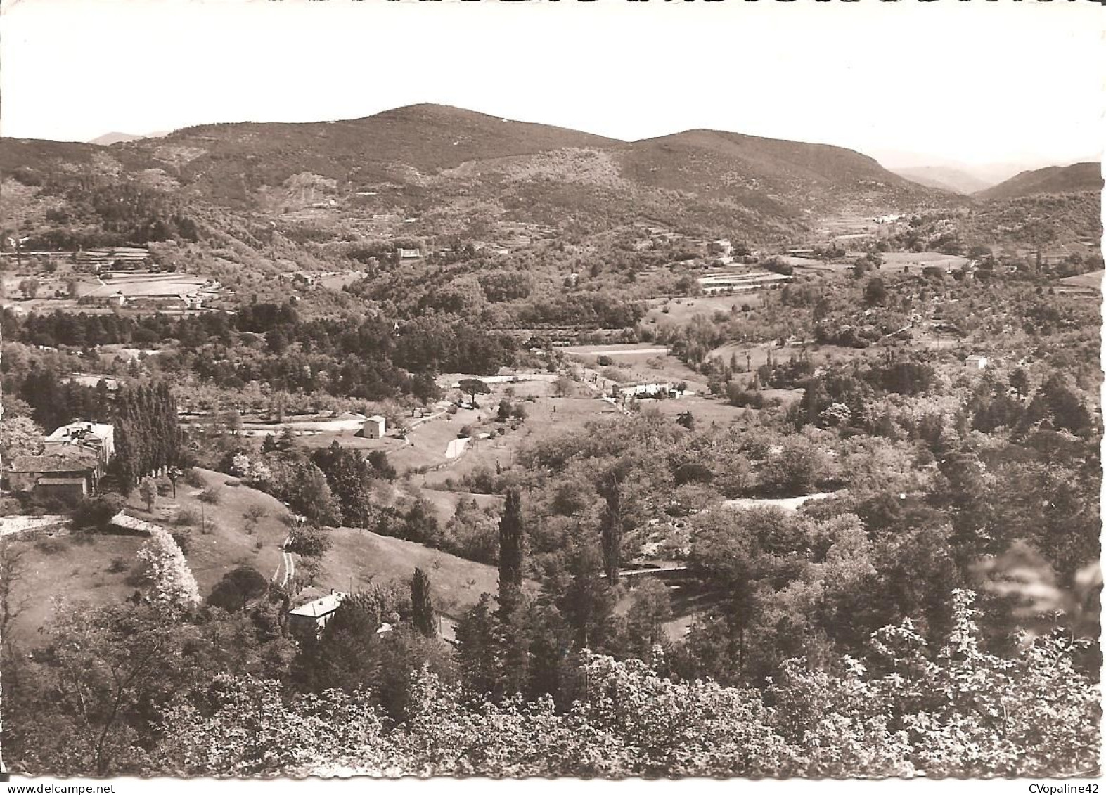 LASALLE (30) Vue Panoramique Sur Les Châteaux En 1970 (LE GARD TOURISTIQUE)  CPSM GF - Other & Unclassified