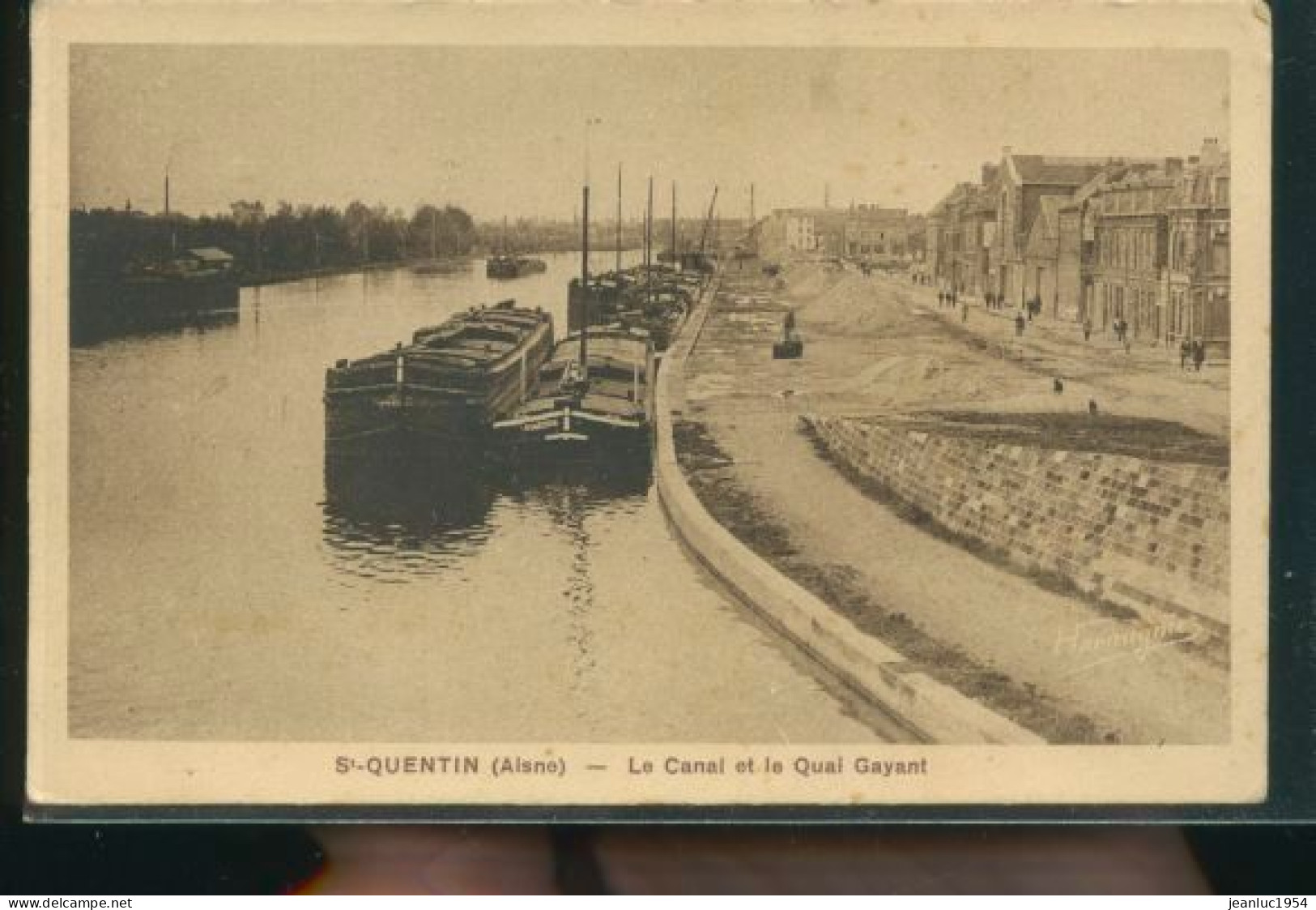 SAINT QUENTIN LE CANAL   ( MES PHOTOS NE SONT PAS JAUNES ) - Saint Quentin