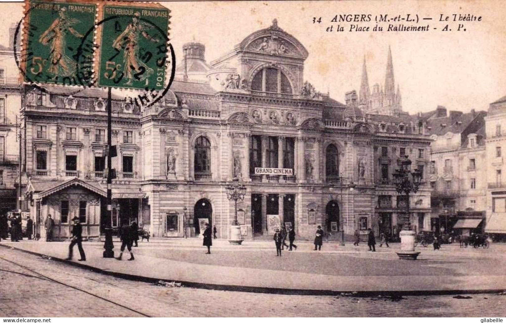 49 - Maine Et Moire -  ANGERS - Le Theatre Et La Place Du Ralliement - Angers