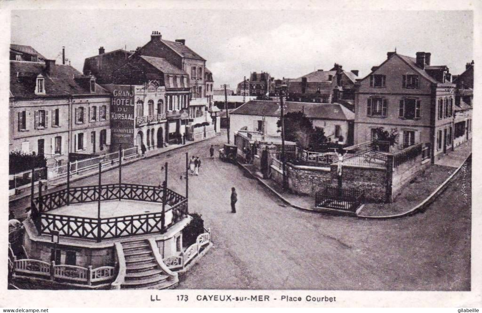 80 - Somme - CAYEUX Sur MER - Place Courbet - Cayeux Sur Mer