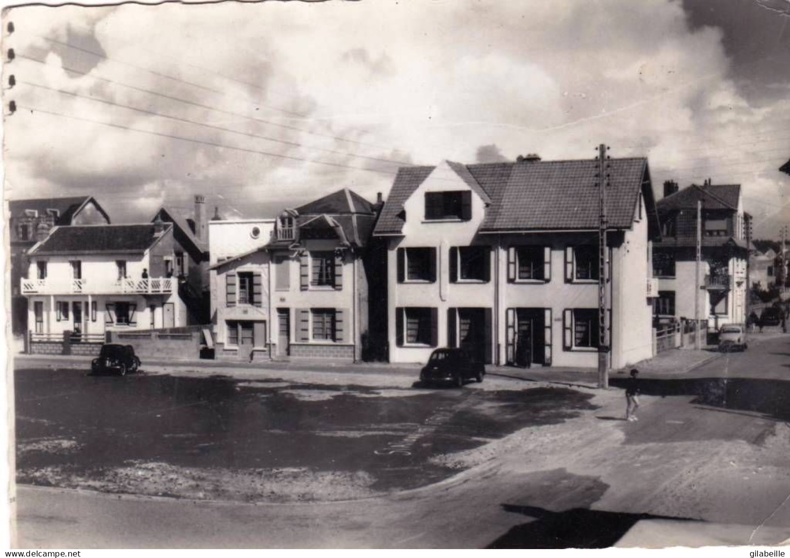 80 - Somme - QUEND PLAGE  Les PINS - Place De Picardie - Quend