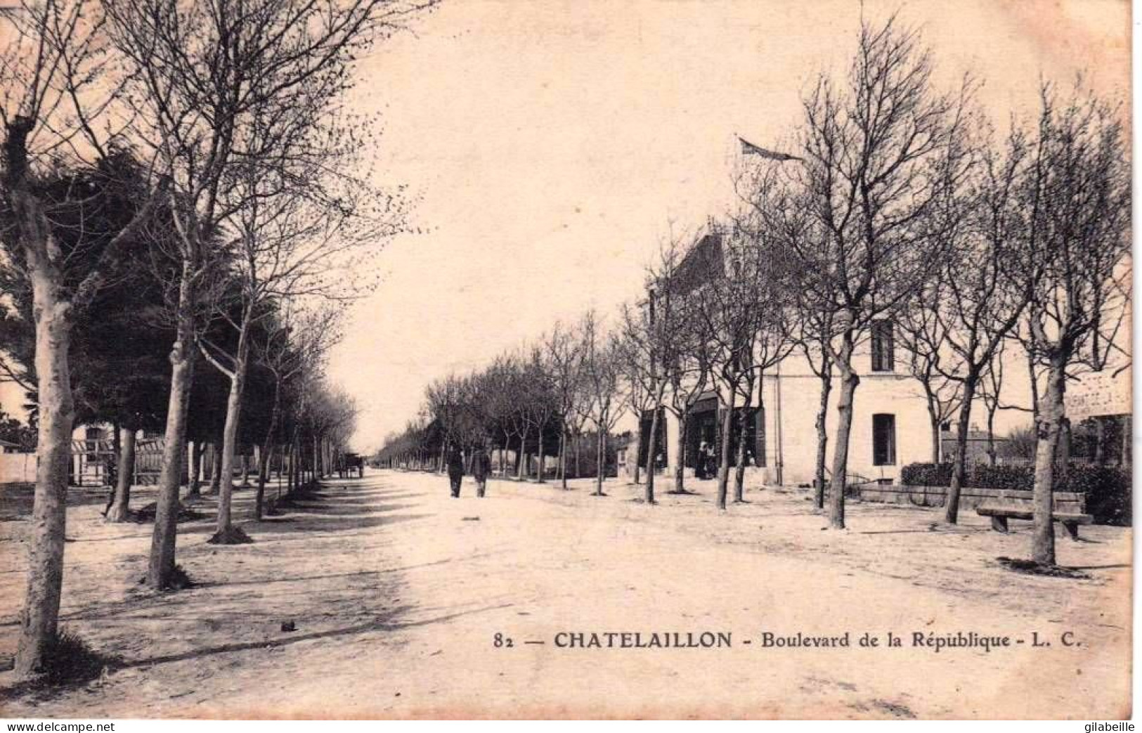 17 - Charente Maritime -  CHATELAILLON -  Boulevard De La Republique - Châtelaillon-Plage