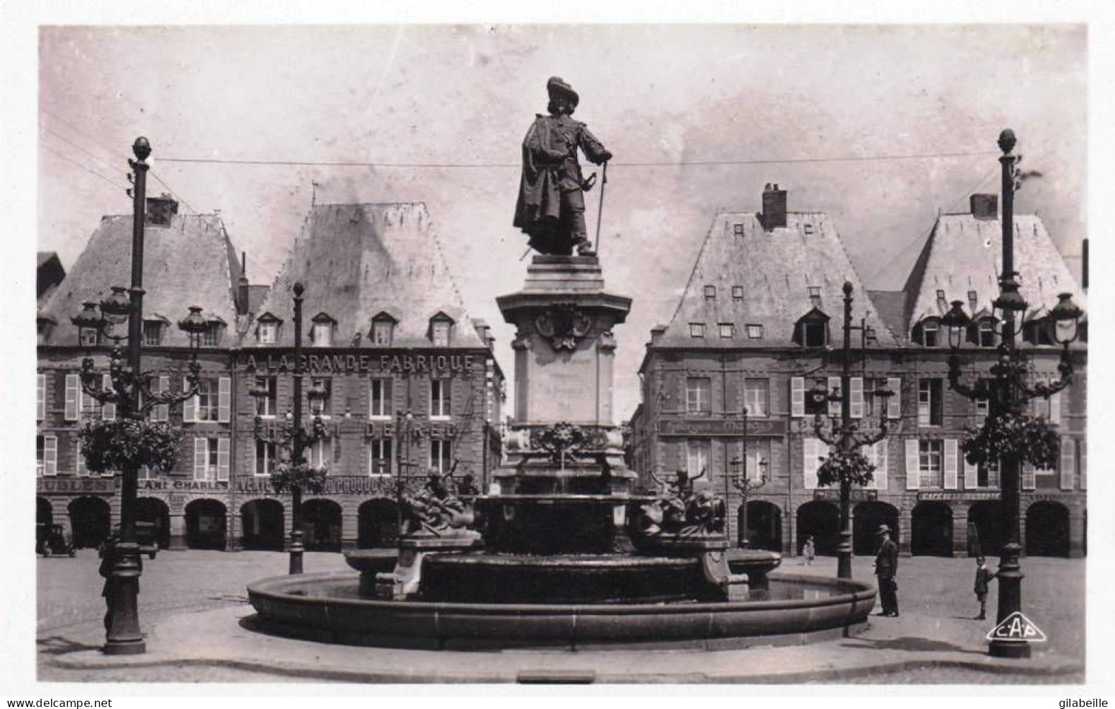 08 - Ardennes -  CHARLEVILLE - Statue De Charles De Gonzague - Charleville
