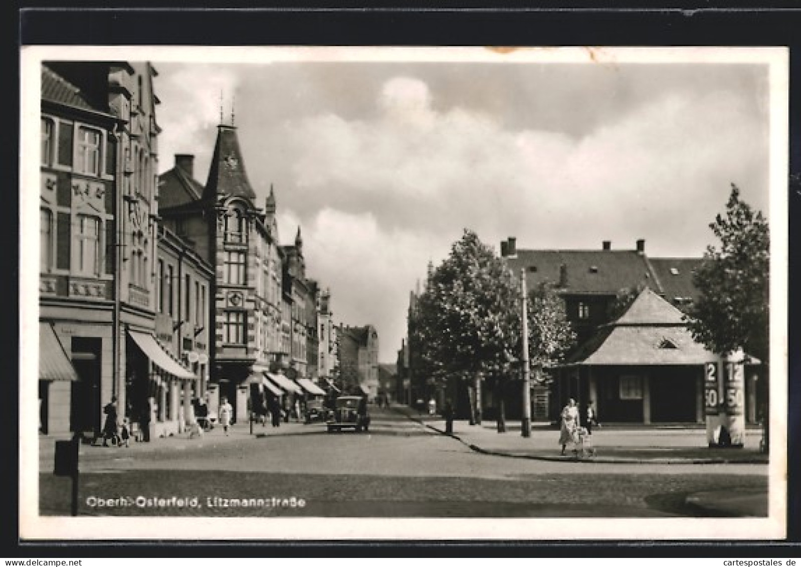 AK Oberhausen-Osterfeld, Litzmannstrasse Mit Geschäften  - Oberhausen