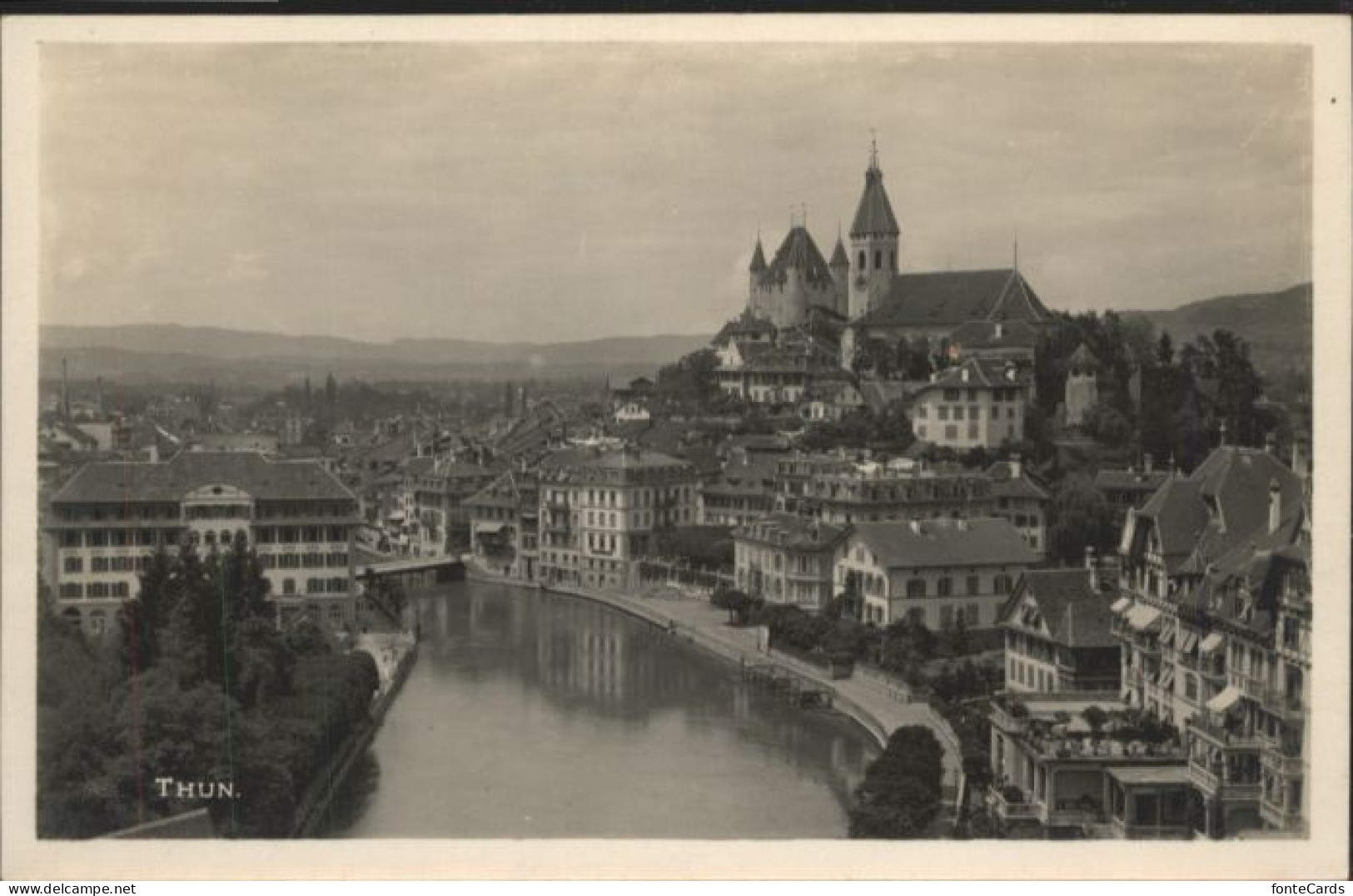 10892592 Thun Thun Bruecke Kirche  * Thun - Autres & Non Classés