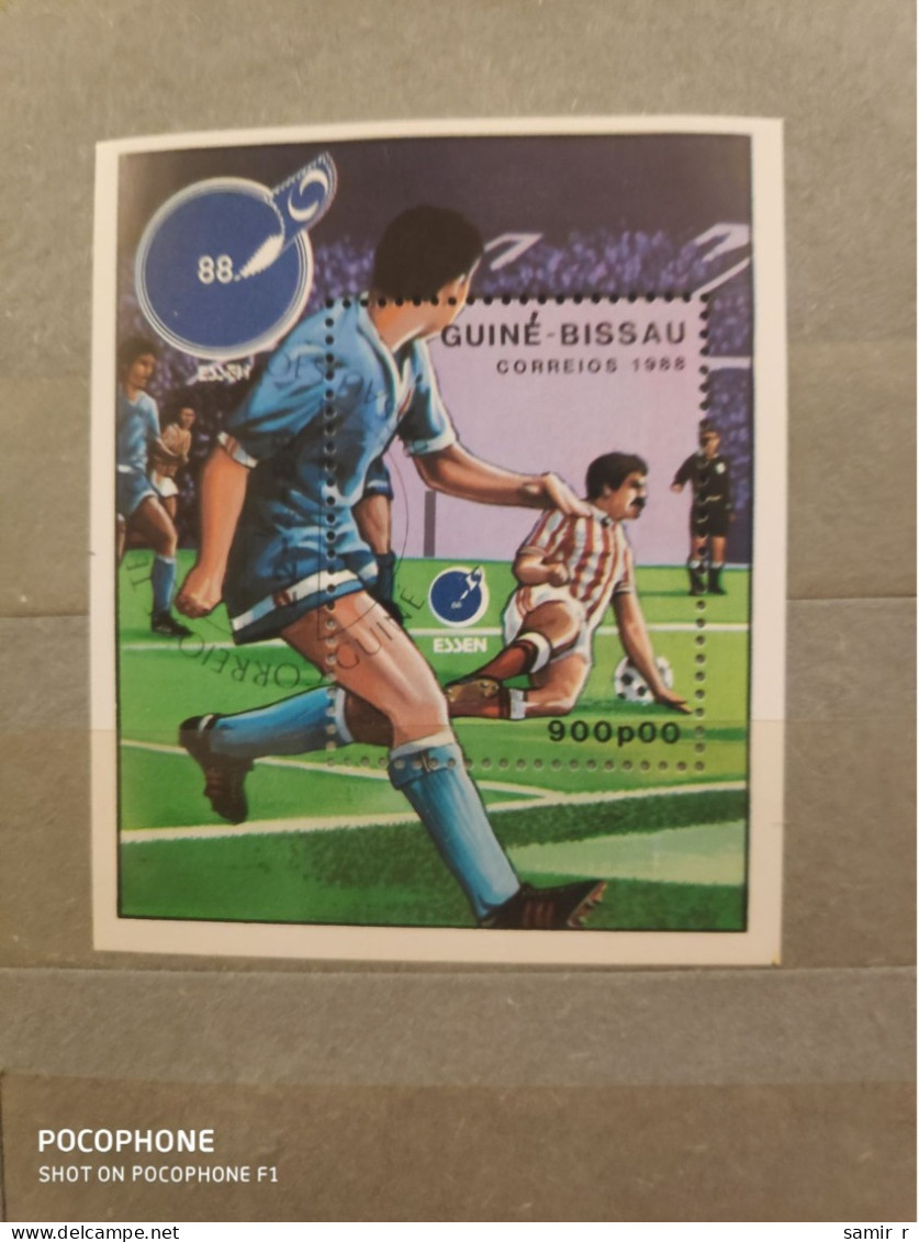 1988	Guinea	Sport Football 12 - Guinée (1958-...)