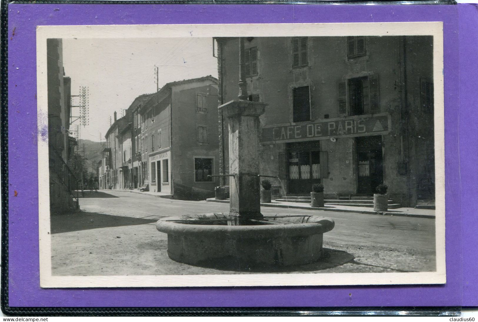 26  .LUC - EN - DIOS  ,  Place De La Fontaine   .cpsm  9 X 14 . - Luc-en-Diois