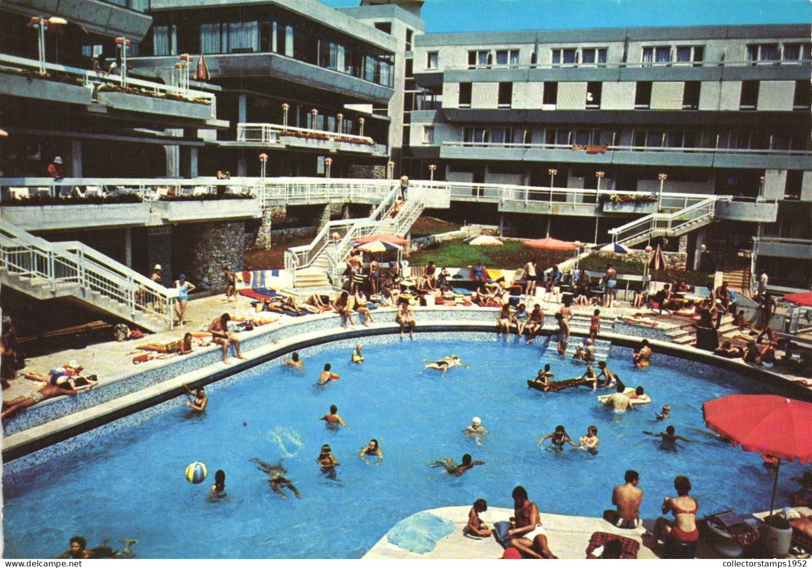 POREC, HOTEL, ARCHITECTURE, RESORT, POOL, UMBRELLA, CROATIA, POSTCARD - Croatia