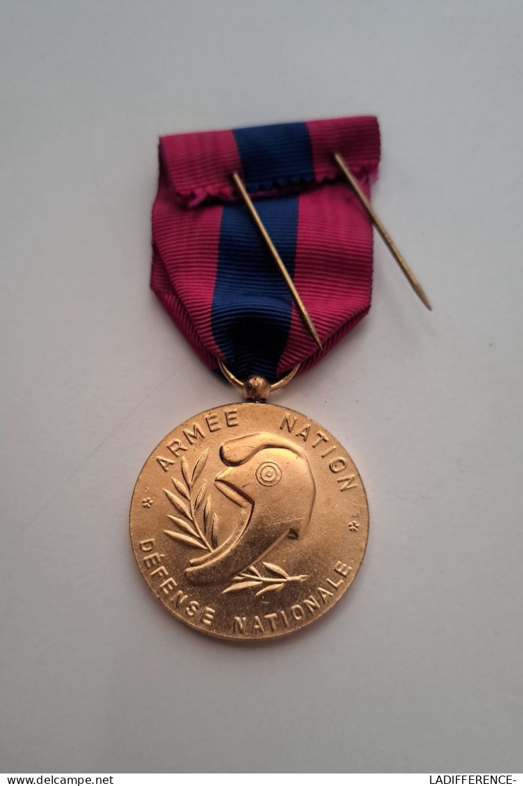 Médaille Militaire Défense Nationale - Frankreich