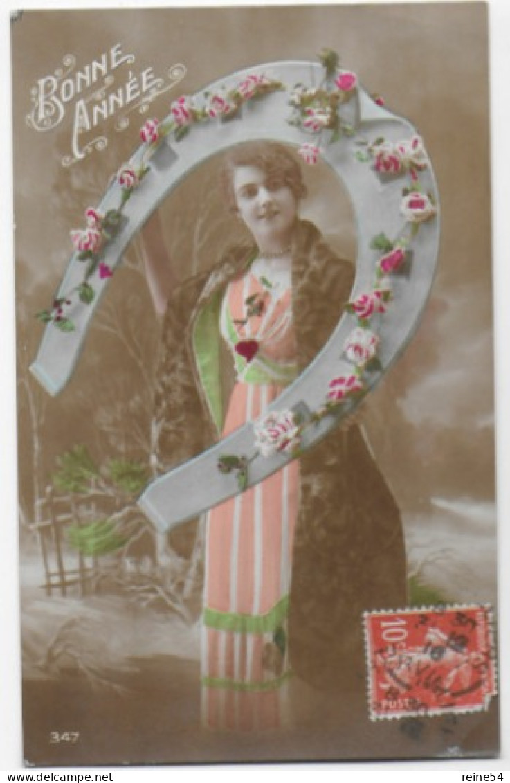 Carte Fantaisie Bonne Année Portrait Femme Fleurs Et Fer à Cheval Ets Magenta Rueil CPA Circulée 1916 - Femmes