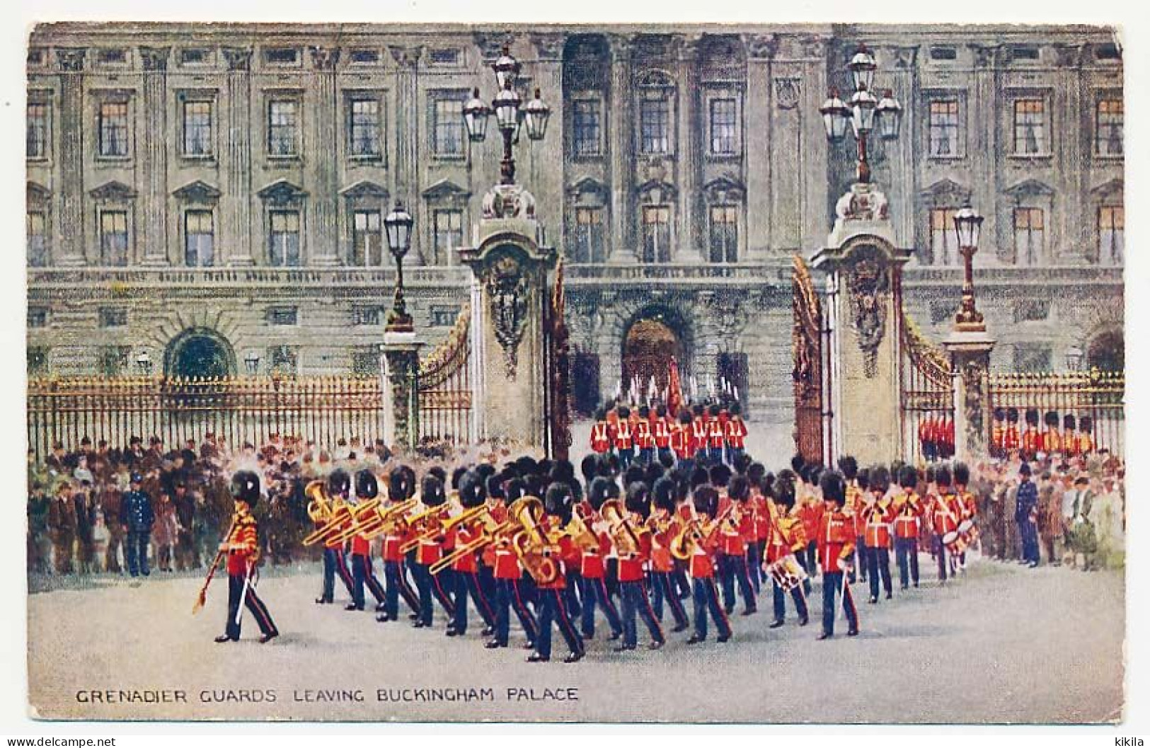 CPSM / CPM 9 X 14 Grande Bretagne Angleterre (G23) Grenadier Guards Leaving Buckingham Palace* - Autres & Non Classés