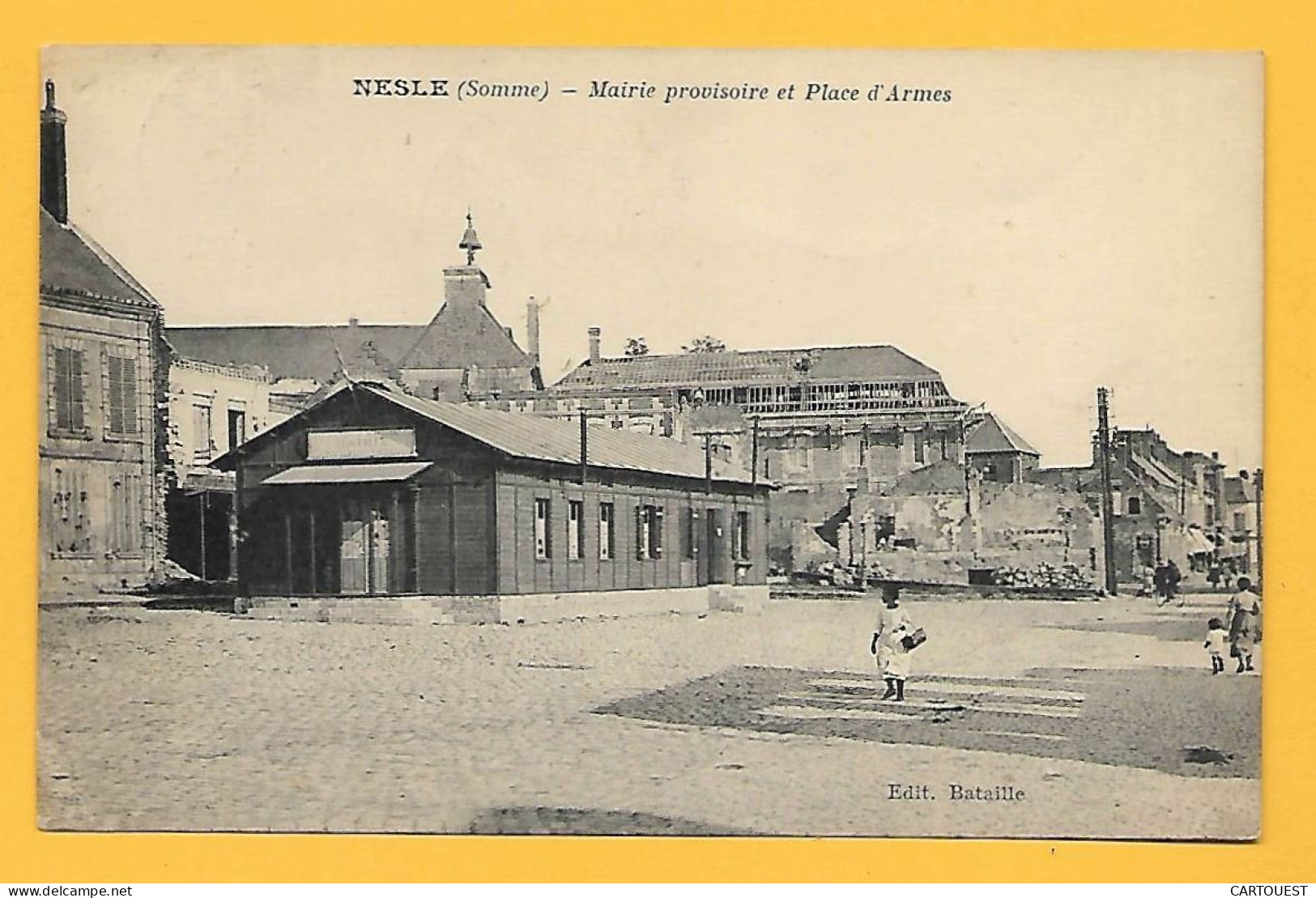 CPA NESLE - Mairie Provisoire En Bois, Aprés Guerre - Place D'Armes - Nesle