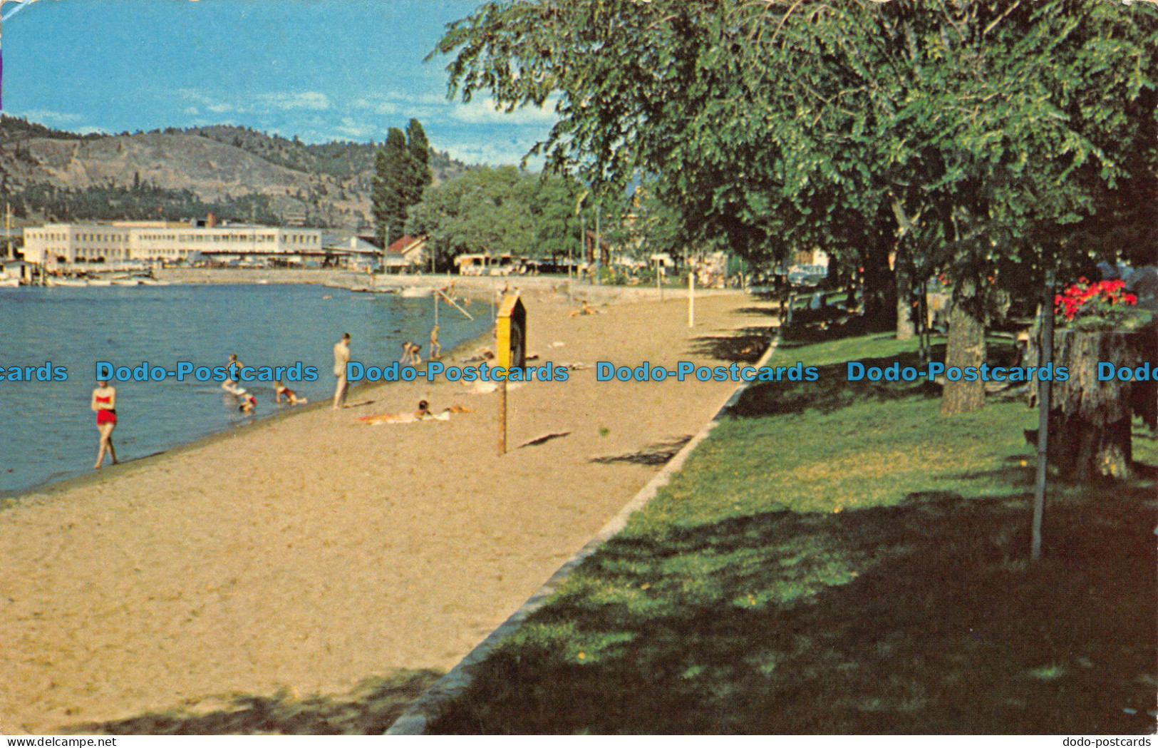 R069090 Old Postcard. Sand Beach. 1972 - Monde