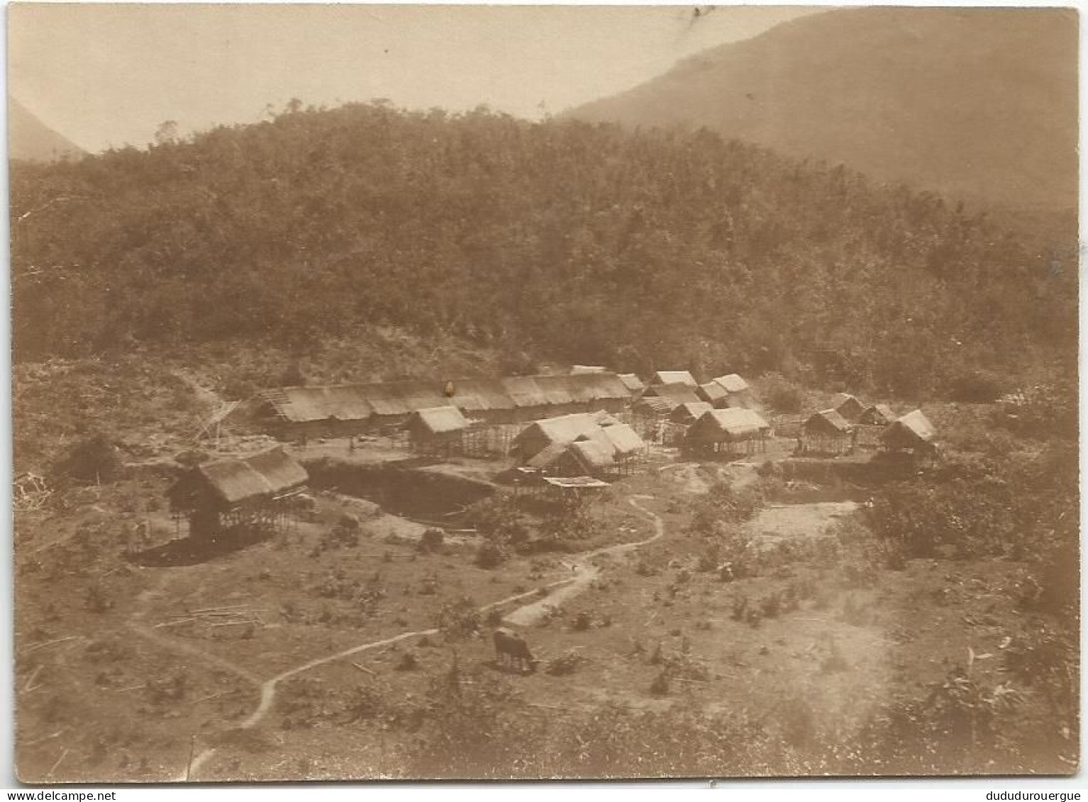 VIETNAM , INDOCHINE ,   VILLAGE MOÏ EN 1927 - Asien