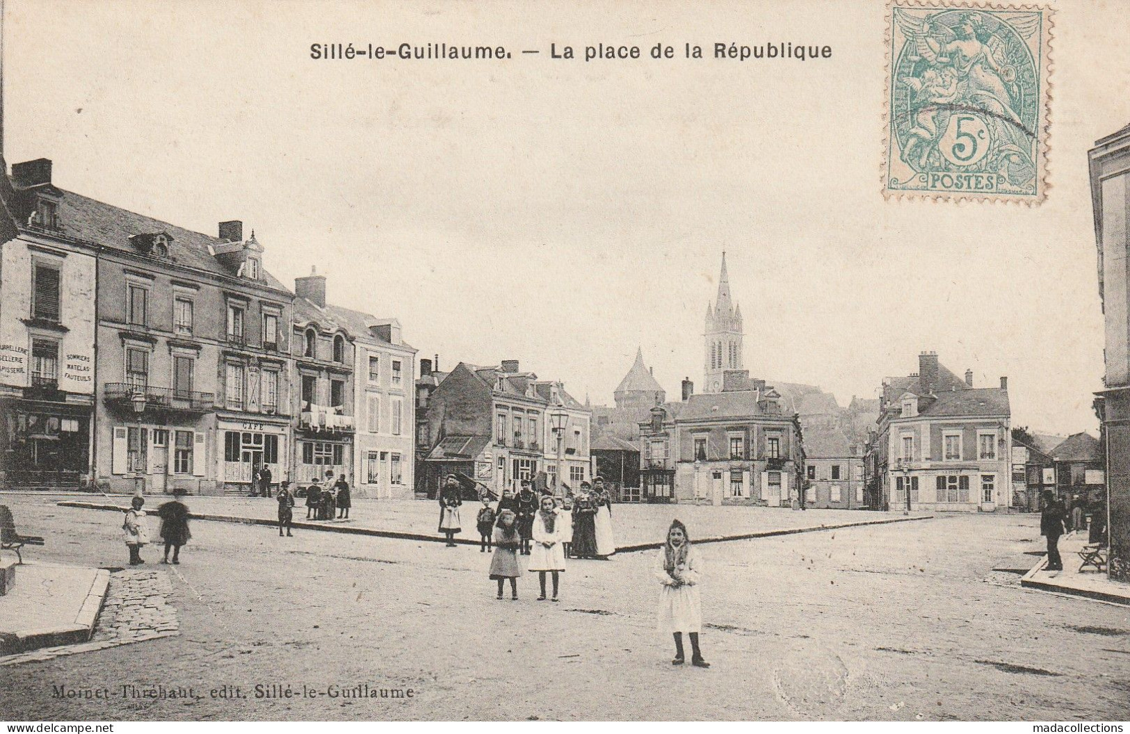 Sille Le Guillaume  (72 - Sarthe) Place De La République - Sille Le Guillaume