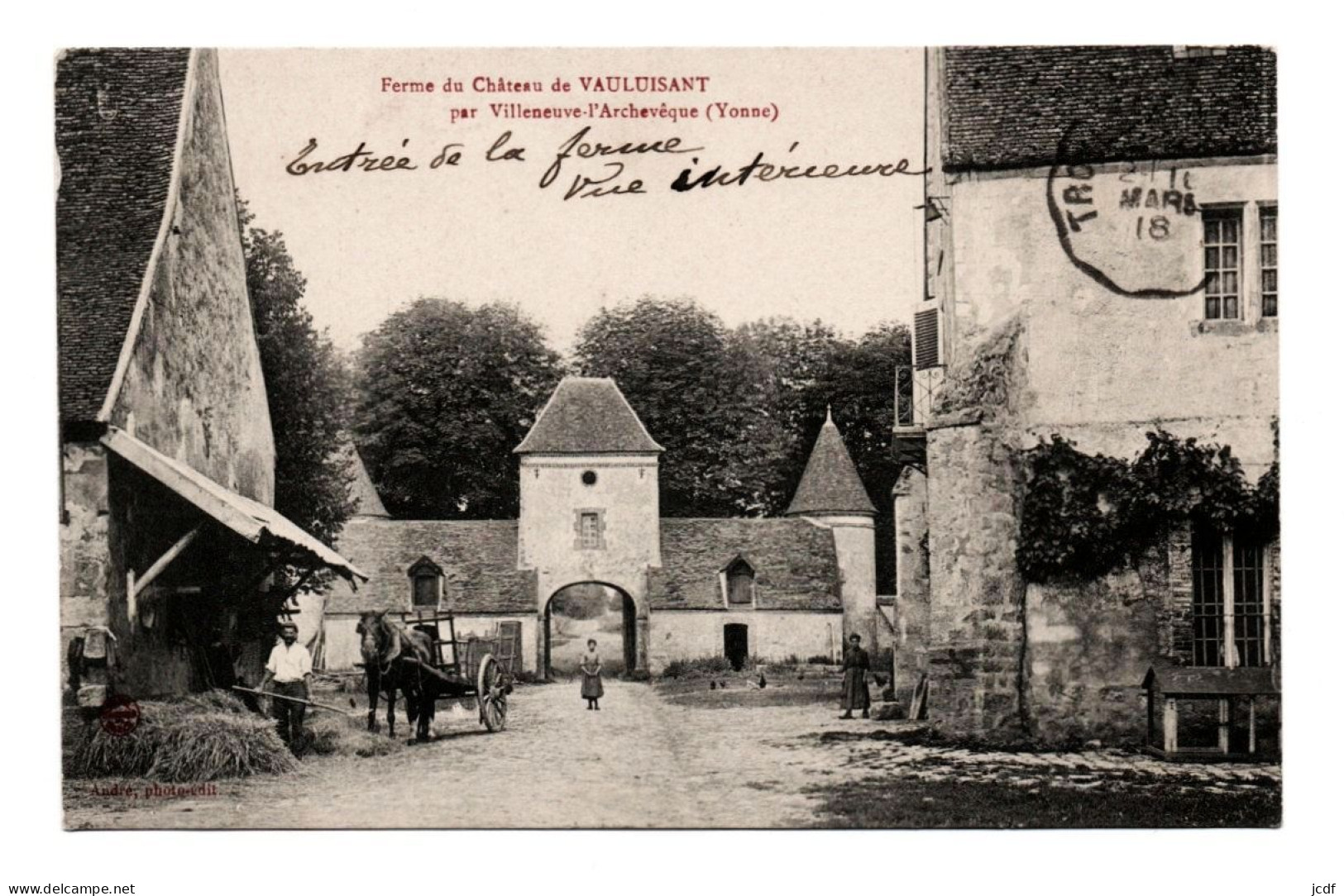 89 VAULUISANT VILLENEUVE L'ARCHEVEQUE - Ferme Du Château - Edit André - Cour De Ferme - Cheval Attelé à Une Charette - Villeneuve-l'Archevêque