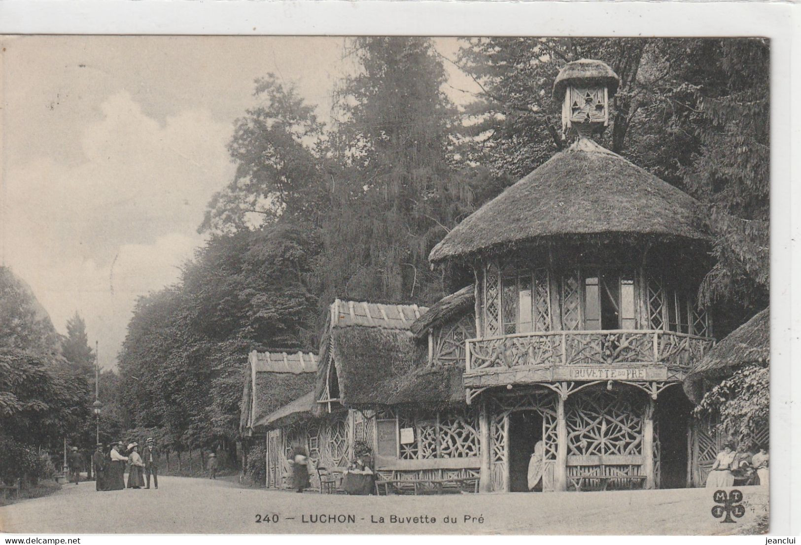 240. LUCHON .  LA BUVETTE DU PRE  . . CARTE AFFR AU VERSO .  2 SCANNES - Luchon