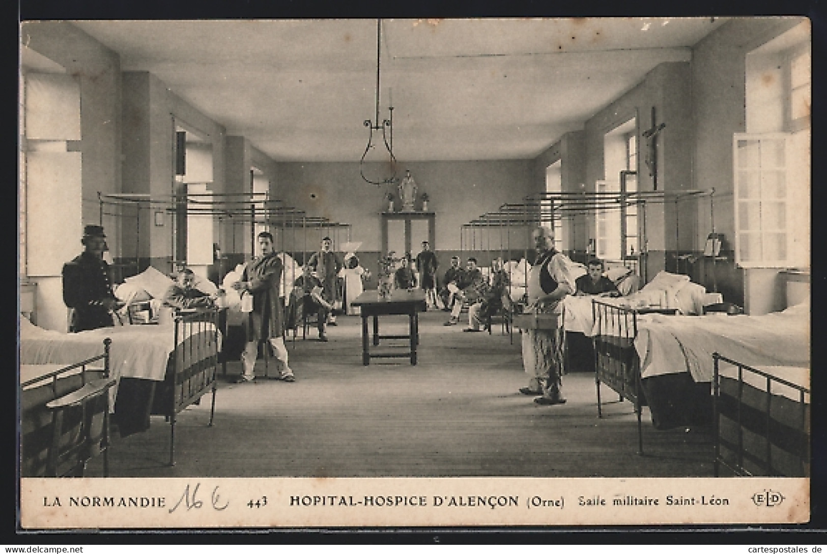 CPA Alencon, Hopital-Salle Militaire Saint-Lèon  - Alencon