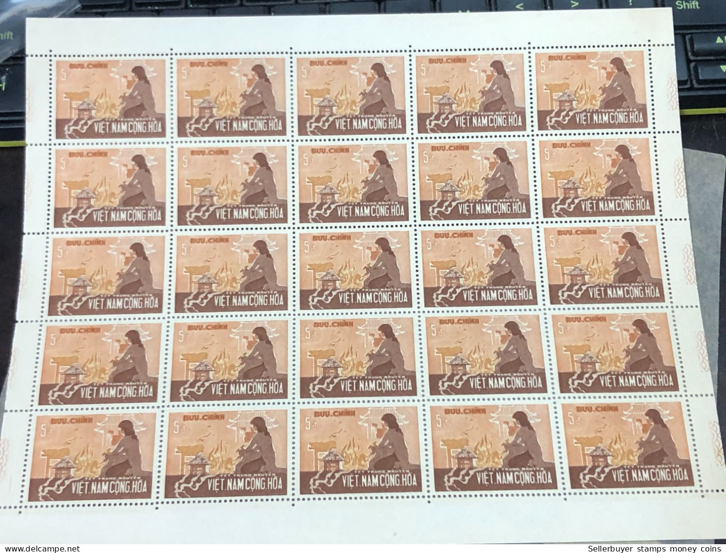 Vietnam South Sheet Stamps Before 1975(3$ Fete Des Ames Errant 1966) 1 Pcs 25 Stamps Quality Good - Viêt-Nam