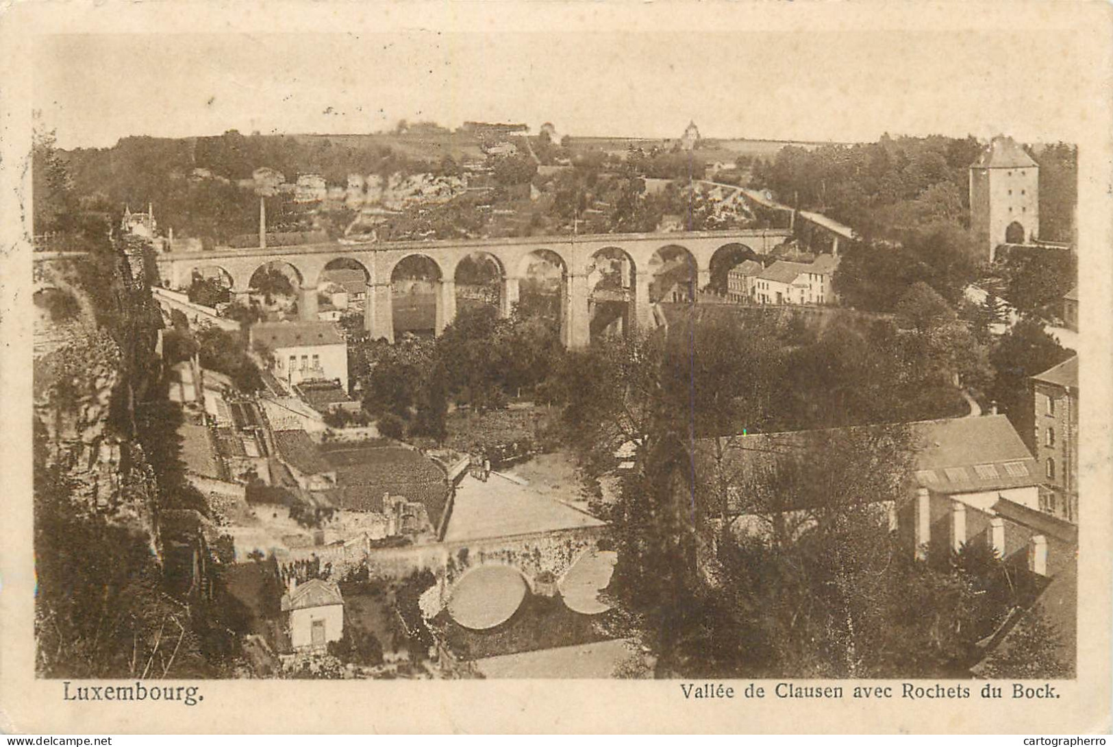 Postcard Luxembourg Vallee De Clausen Avec Rochets Du Bock - Esch-sur-Sure