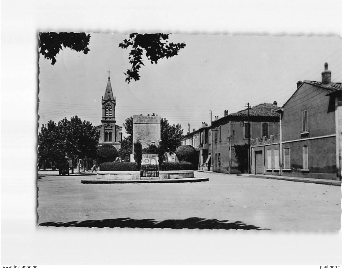 MIRAMAS : Le Monument, L'Eglise - Très Bon état - Other & Unclassified