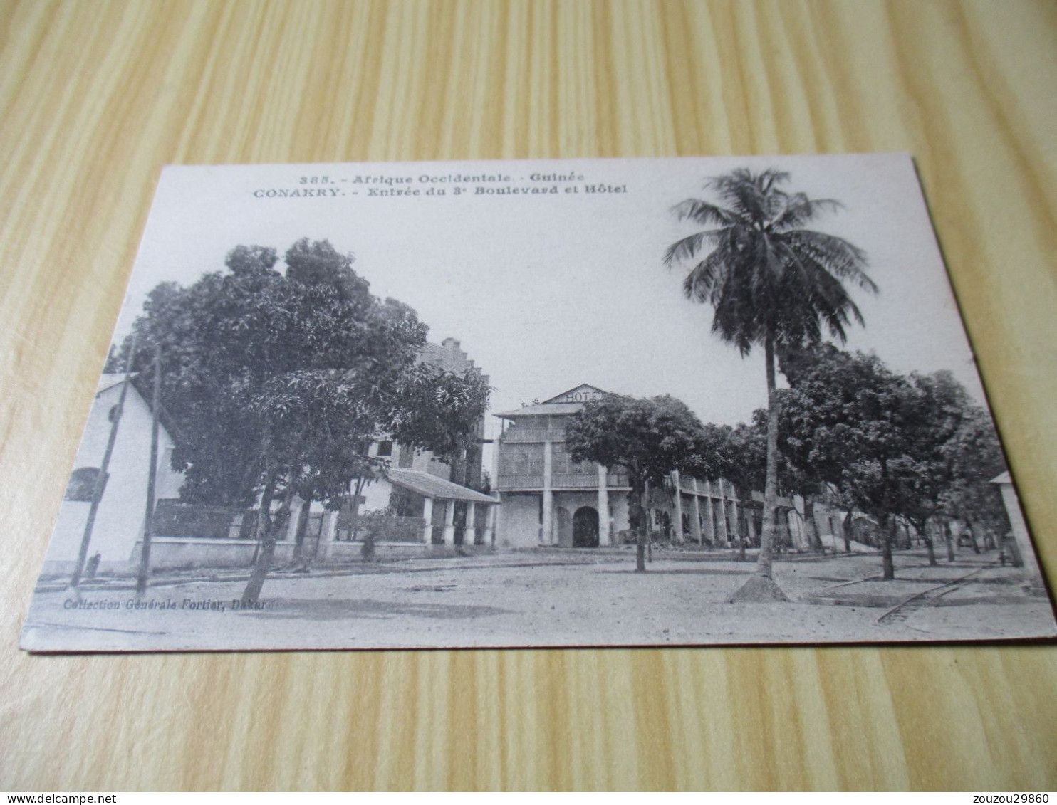 CPA Conakry (Guinée).Entrée Du 3e Boulevard Et Hôtel. - Guinea