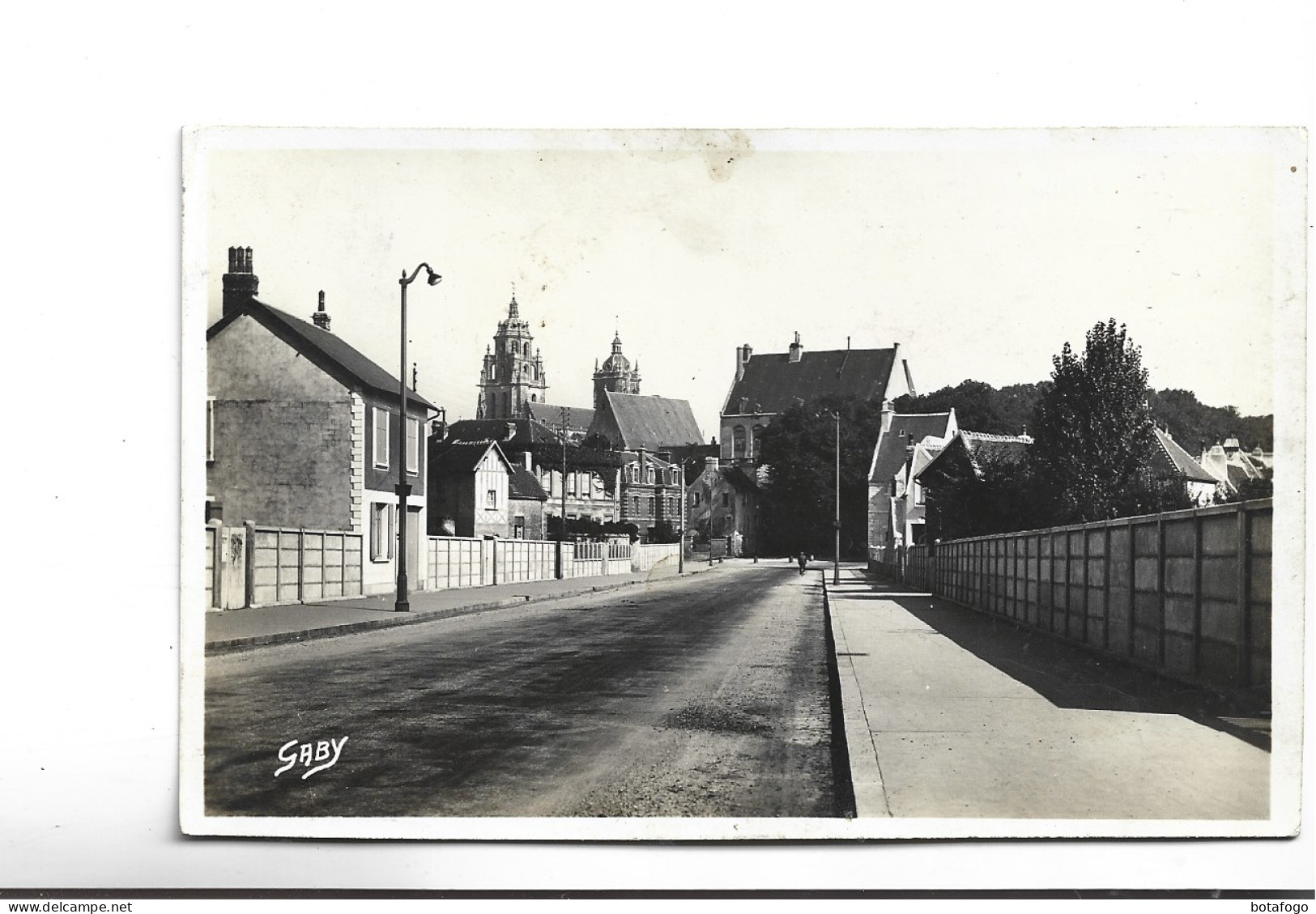 CPA PHOTO  DPT 61 ARGENTAN  , AV DE LA FORET NORMANDE - Argentan