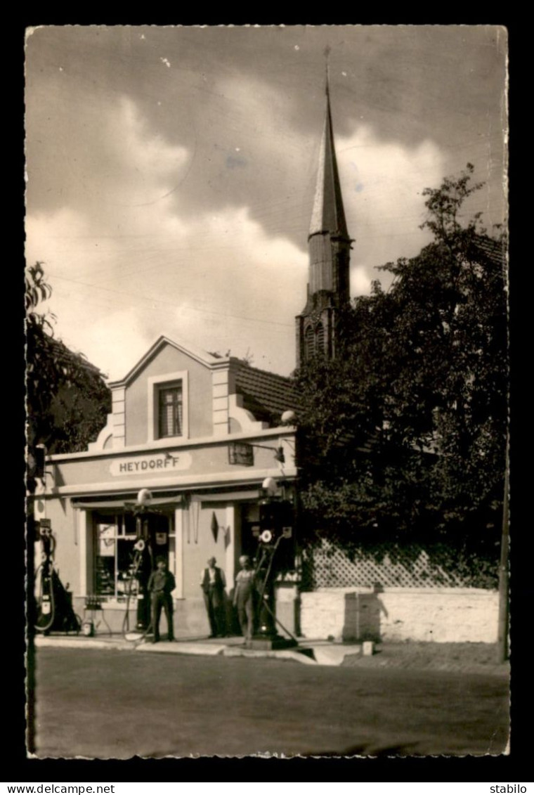 67 - MORSCHWILLER-LE-BAS - DEBIT DE TABAC HEYDORFF ET VUE SUR L'EGLISE - POMPE A ESSENCE MOBIL - Other & Unclassified