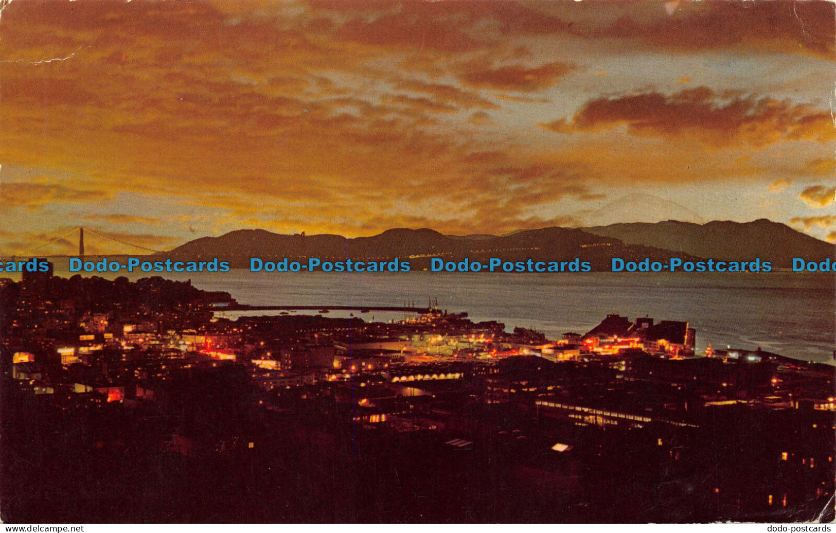 R068621 Twilight. Panorama Of Fishermans Wharf And Golden Gate. San Francisco. C - Monde