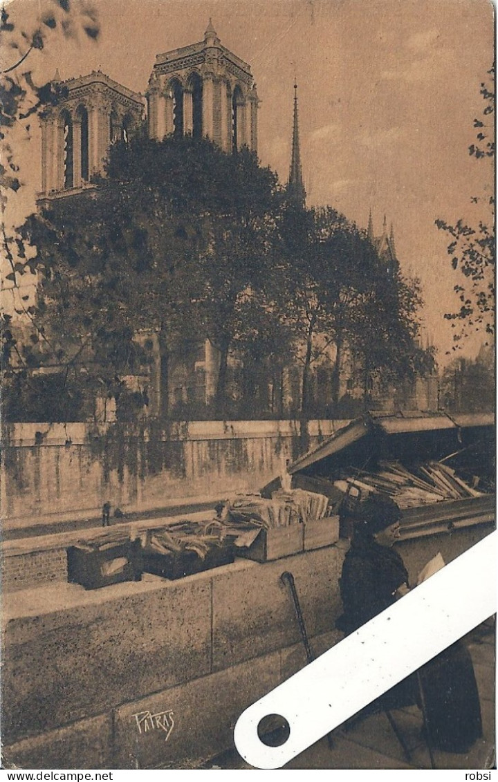 75 Paris Ignoré, édition Patras, Le Long De La Seine, 164,  La Bouquiniste, D5355 - De Seine En Haar Oevers