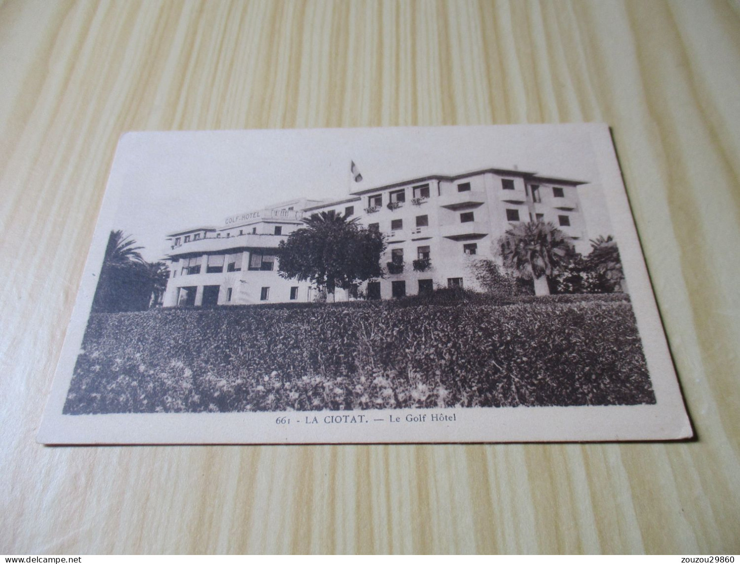 CPA La Ciotat (13).Le Golf Hôtel. - La Ciotat