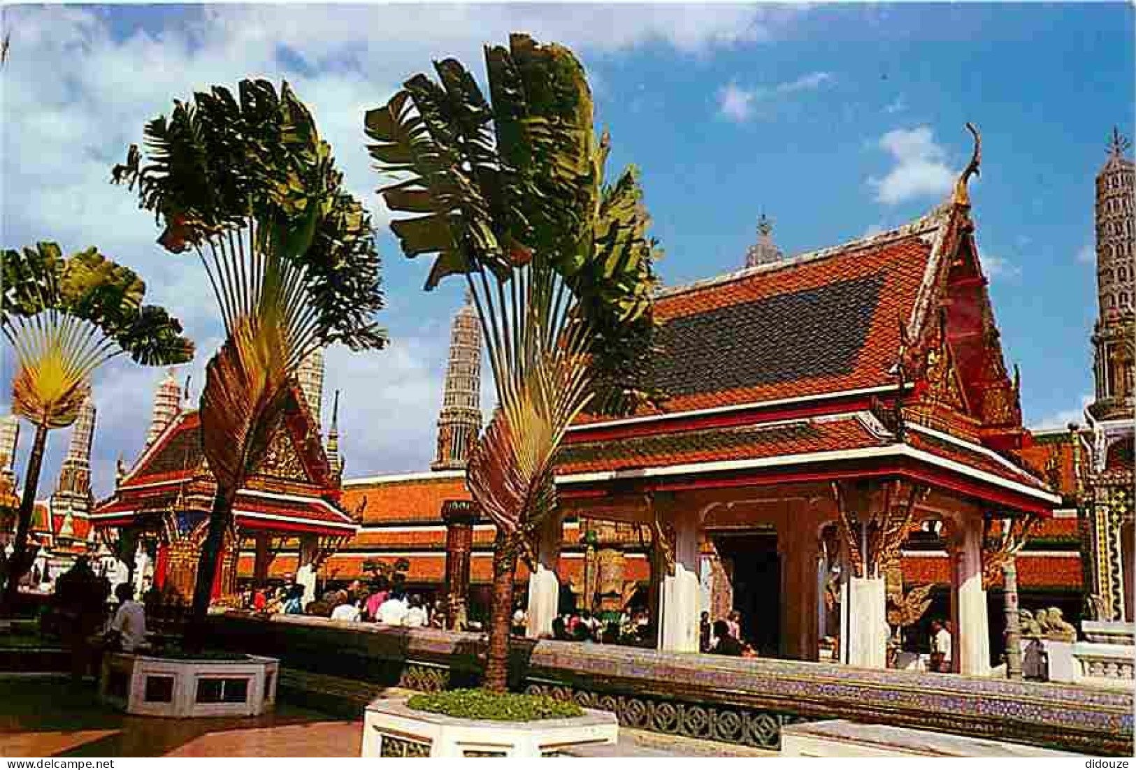 Thailande - Inside The Grounds Of War Phra Keo - Emerald Buddha Temple - CPM - Voir Scans Recto-Verso - Thaïlande