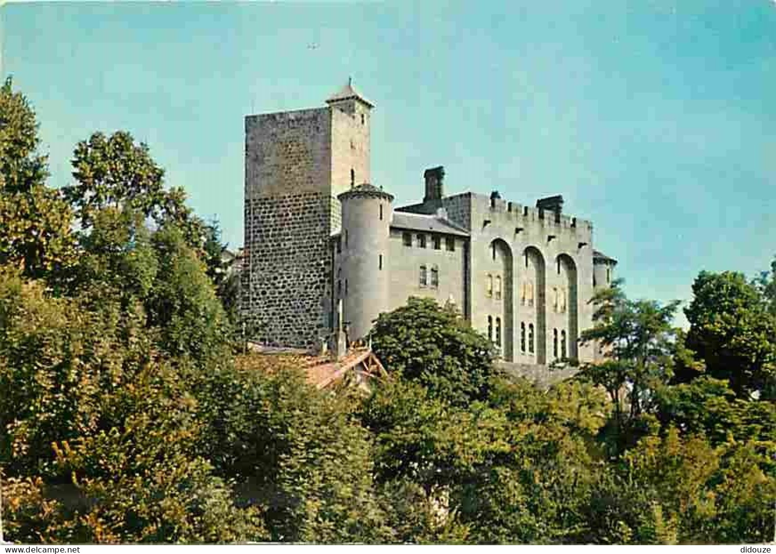 15 - Aurillac - Château Saint-Etienne - Donjon - Flamme Postale - CPM - Voir Scans Recto-Verso - Aurillac
