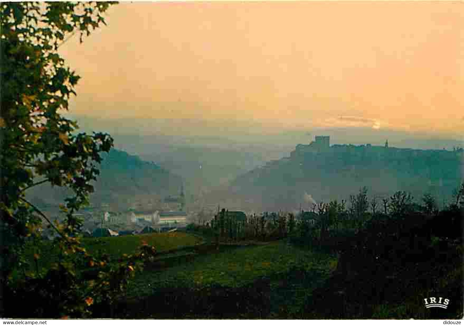 15 - Saint Flour - Vue Générale - Coucher De Soleil - Carte Neuve - CPM - Voir Scans Recto-Verso - Saint Flour