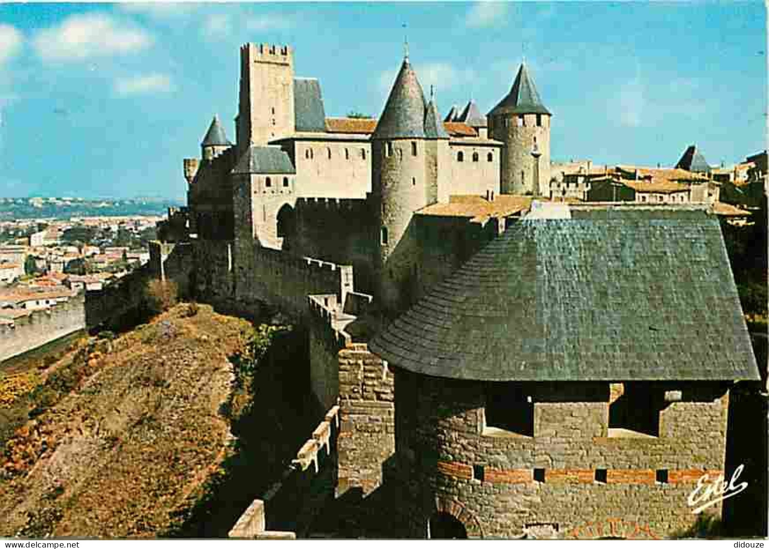 11 - Carcassonne - La Cité Médiévale - Le Château Comtal - La Tour Du Four Saint-Nazaire - CPM - Voir Scans Recto-Verso - Carcassonne