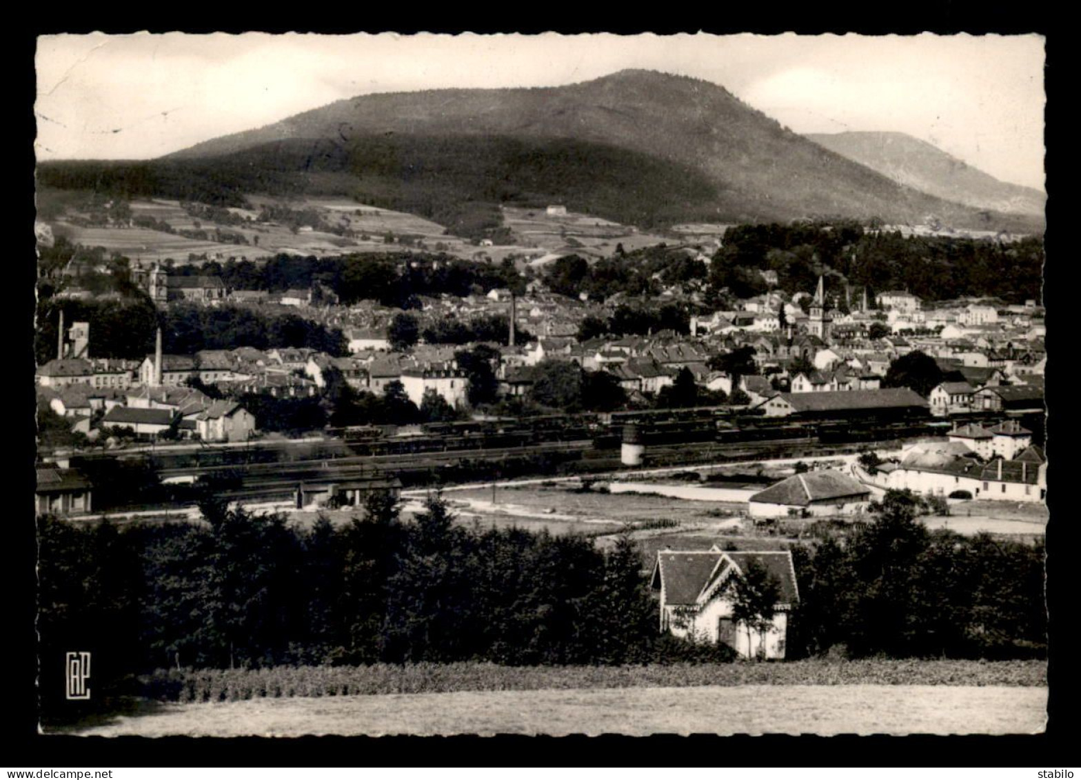 88 - ST-DIE - VUE GENERALE - LA GARE DE CHEMIN DE FER - Saint Die