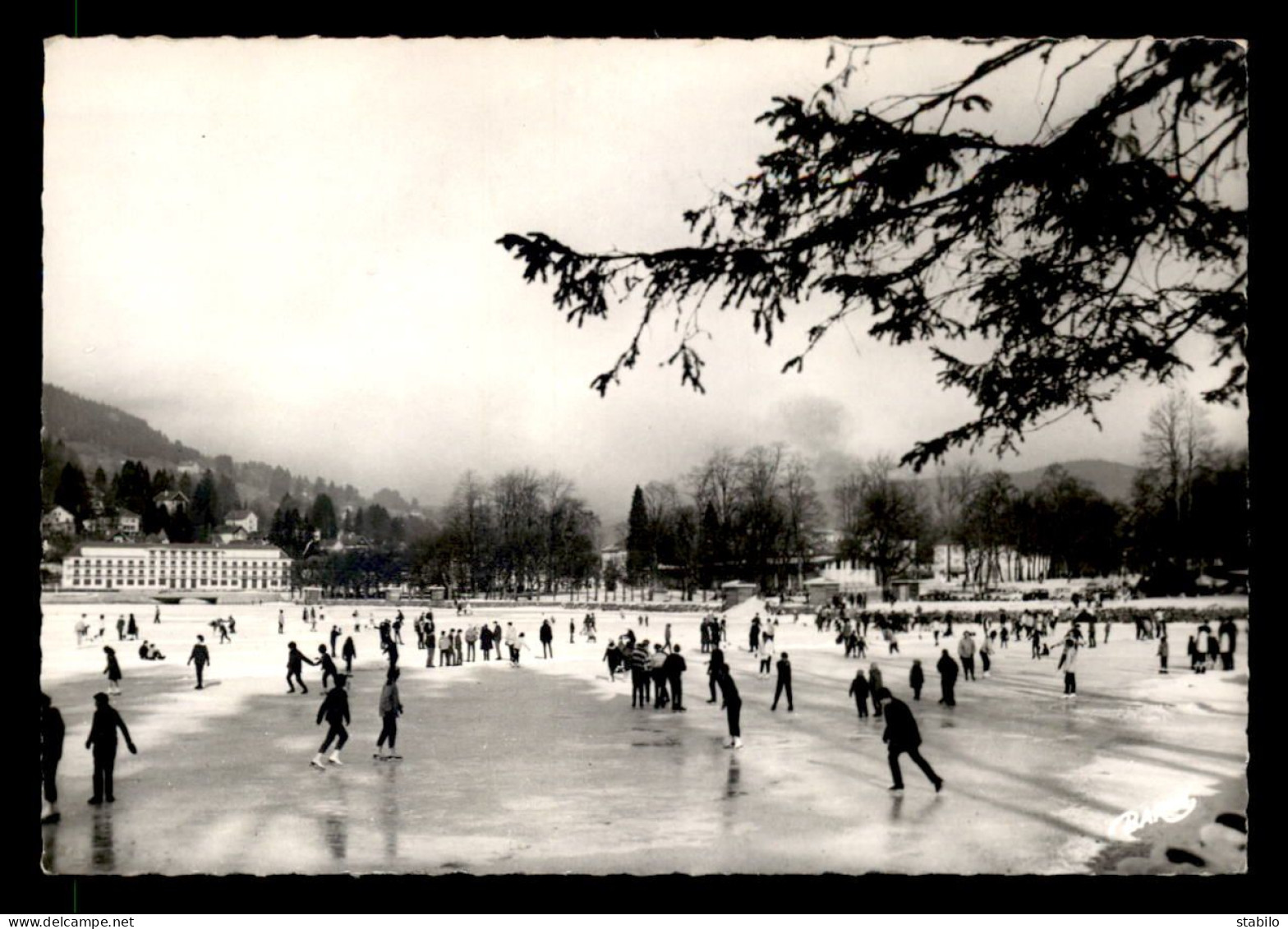 88 - GERARDMER - PATINAGE SUR LE LAC - Gerardmer