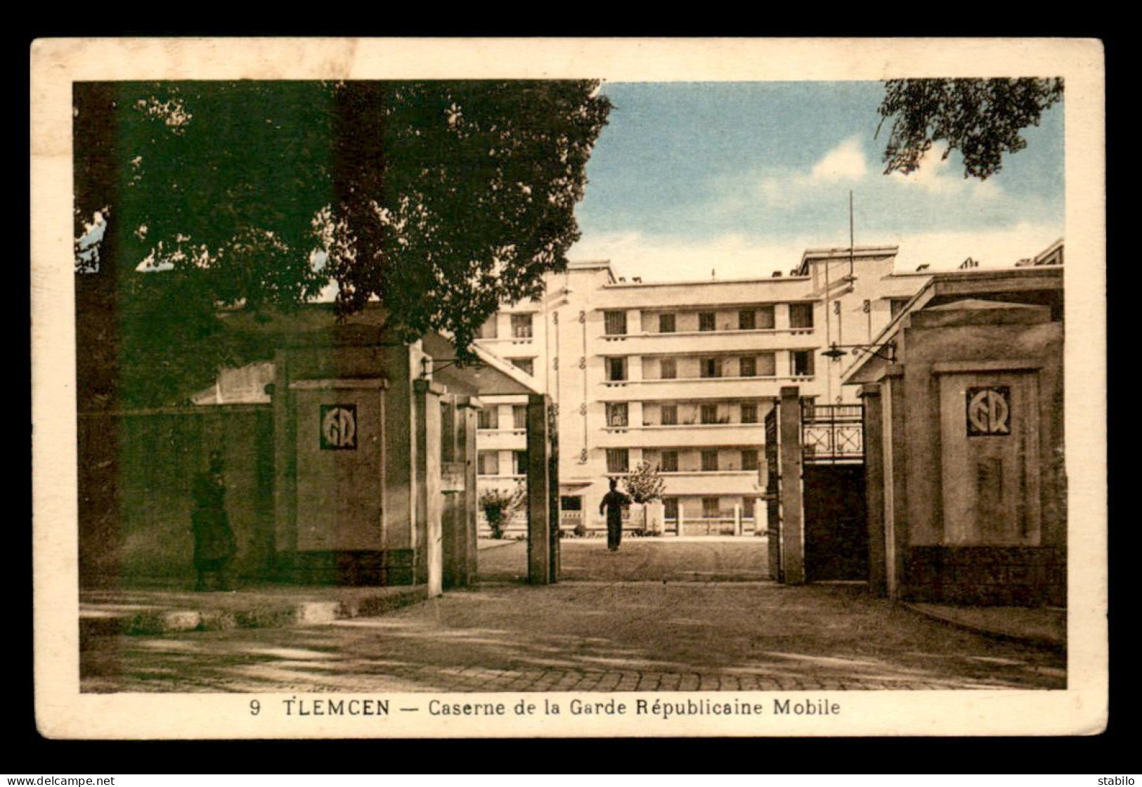 ALGERIE - TLEMCEN - CASERNE DE LA GARDE REPUBLICAINE MOBILE - Tlemcen