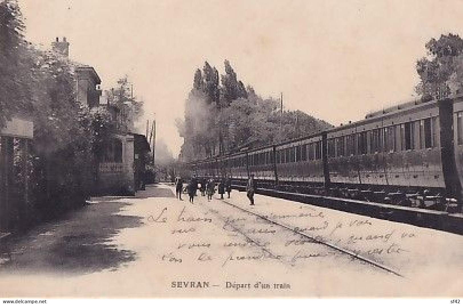 SEVRAN                      Départ D Un Train - Sevran