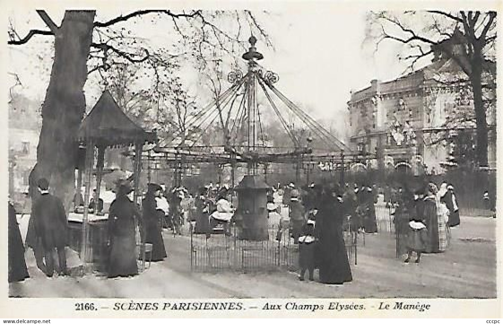 CPA Paris Aux Champs Elysées - Le Manège - Arrondissement: 08