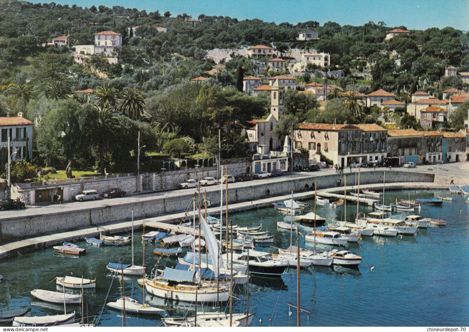 Saint-Jean-Cap-Ferrat Vue Sur Le Port Et L'église - Saint-Jean-Cap-Ferrat