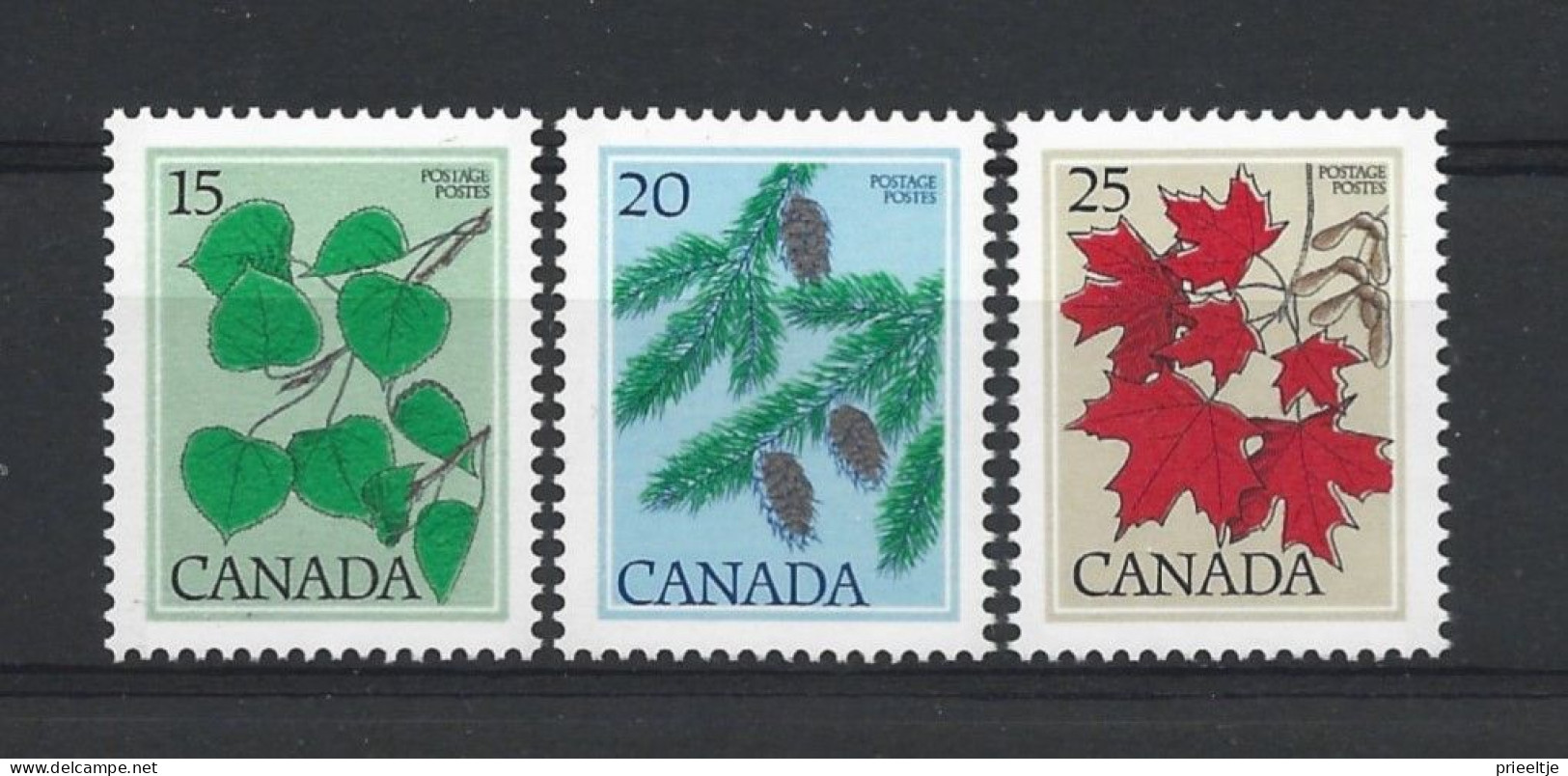 Canada 1977 Trees Y.T. 637/639 ** - Unused Stamps