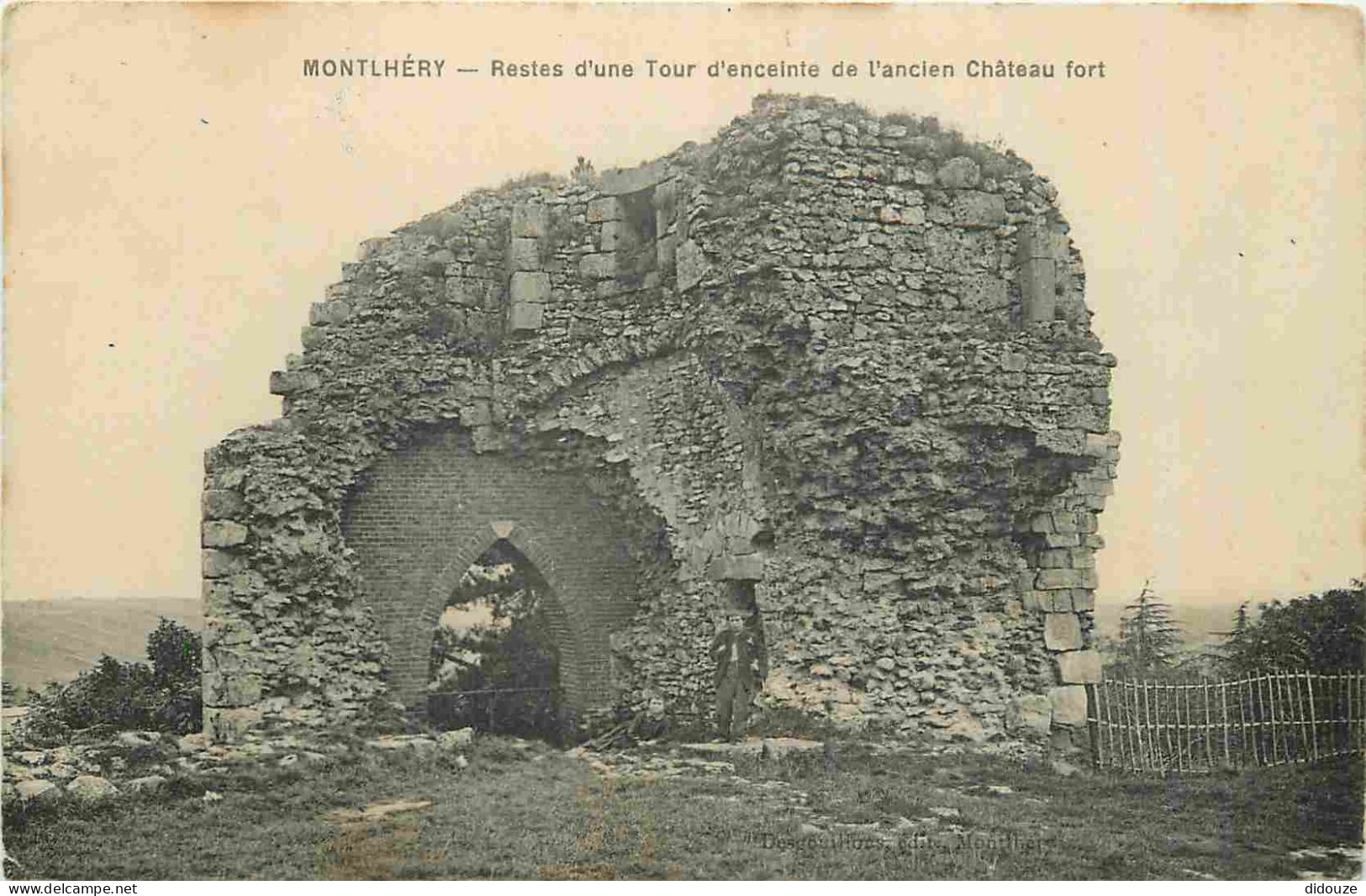 91 - Montlhery - Restes D'une Tour D'enceinte De L'ancien Château Fort - CPA - Voir Scans Recto-Verso - Montlhery