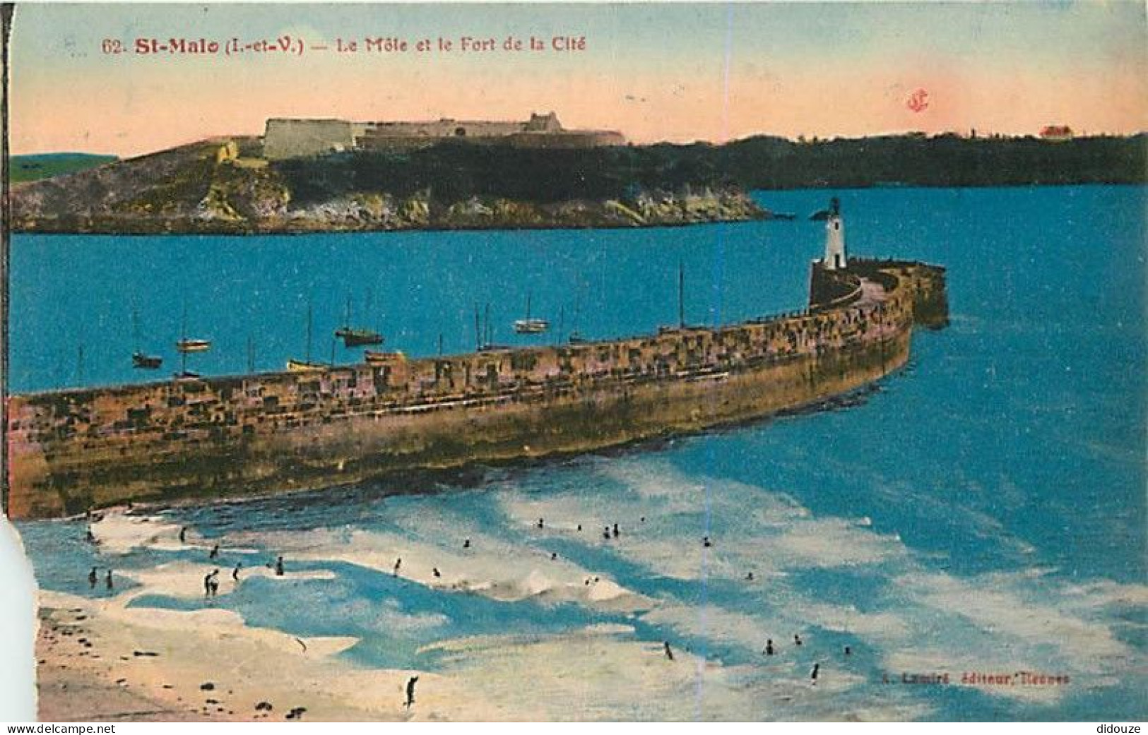 35 - Saint Malo - Le Môle Et Le Fort De La Cité - Colorisée - Etat écornée - CPA - Voir Scans Recto-Verso - Saint Malo