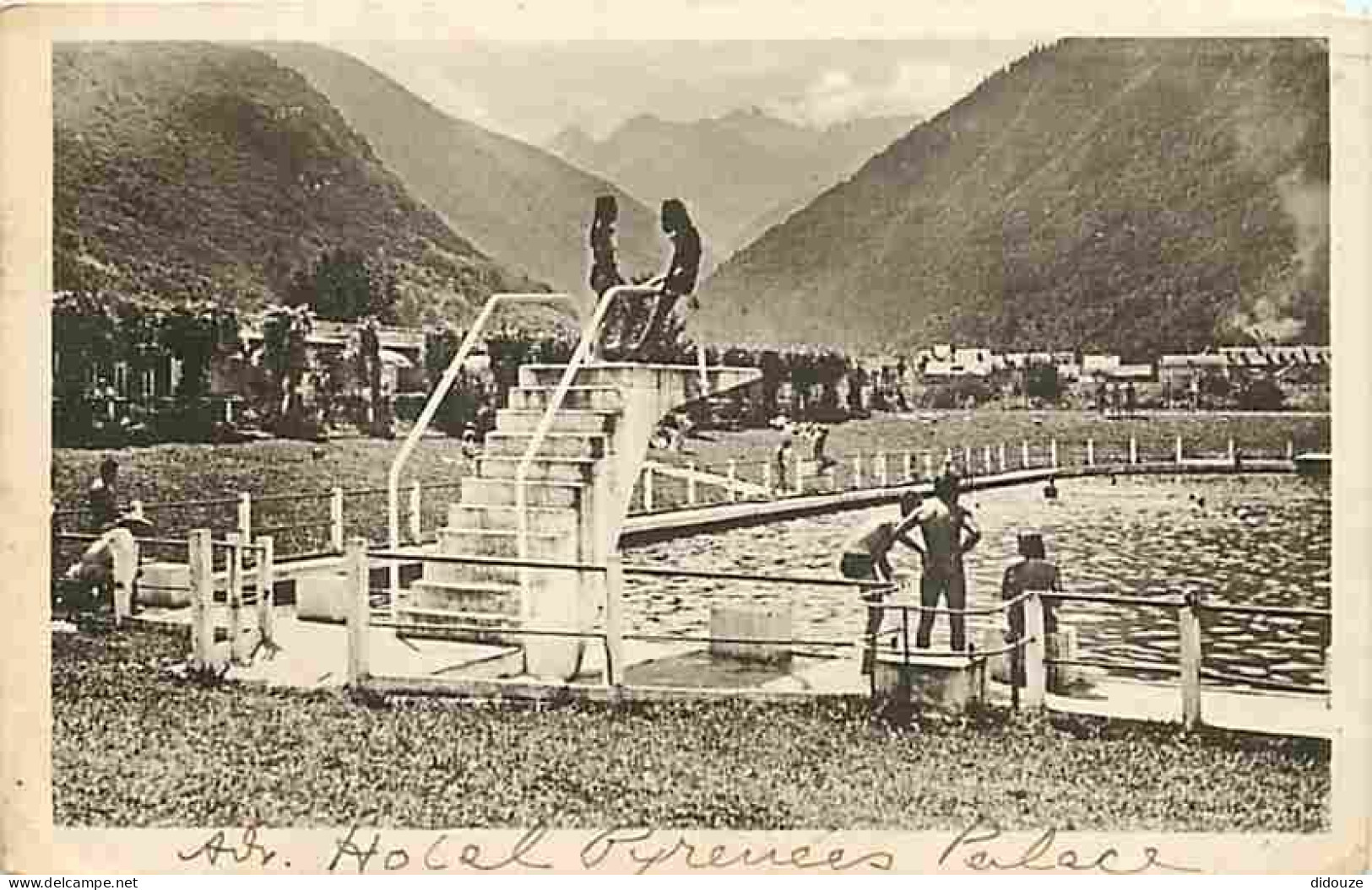 31 - Luchon - La Piscine - Animée - CPA - Voir Scans Recto-Verso - Luchon